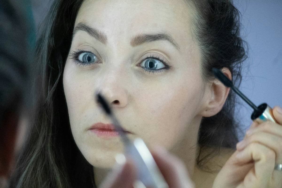 How to Achieve Truly Long Lasting Makeup—Without Melting Into Your Pillowcase