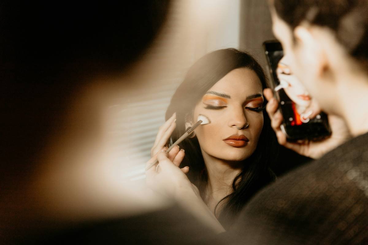 Hydrating Facial Spray: Your Secret Weapon for Dewy, Long-Lasting Makeup (Even in Dry Office Air)