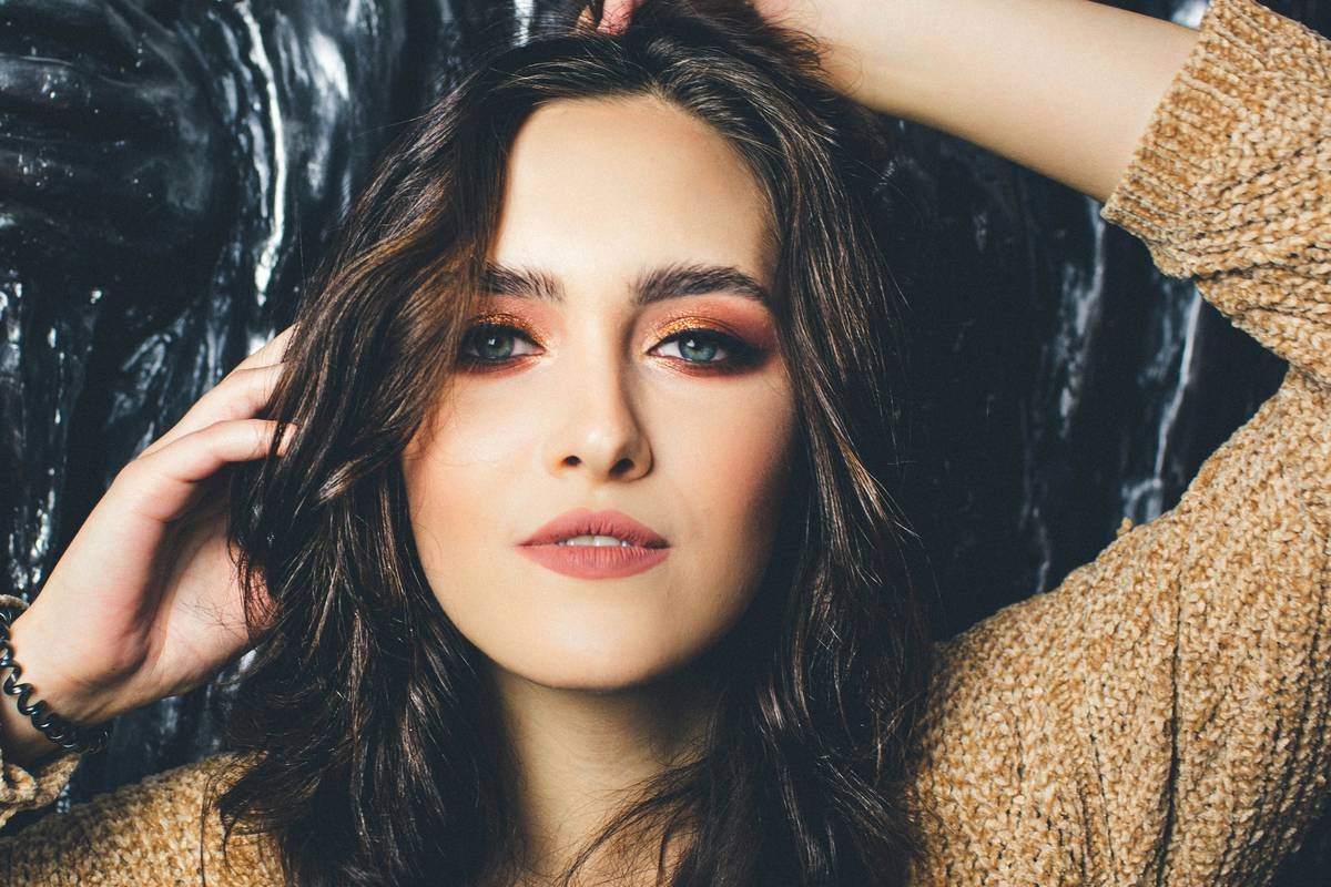 How to Achieve Flawless Long Term Makeup Hold (Without Melting by Lunchtime)